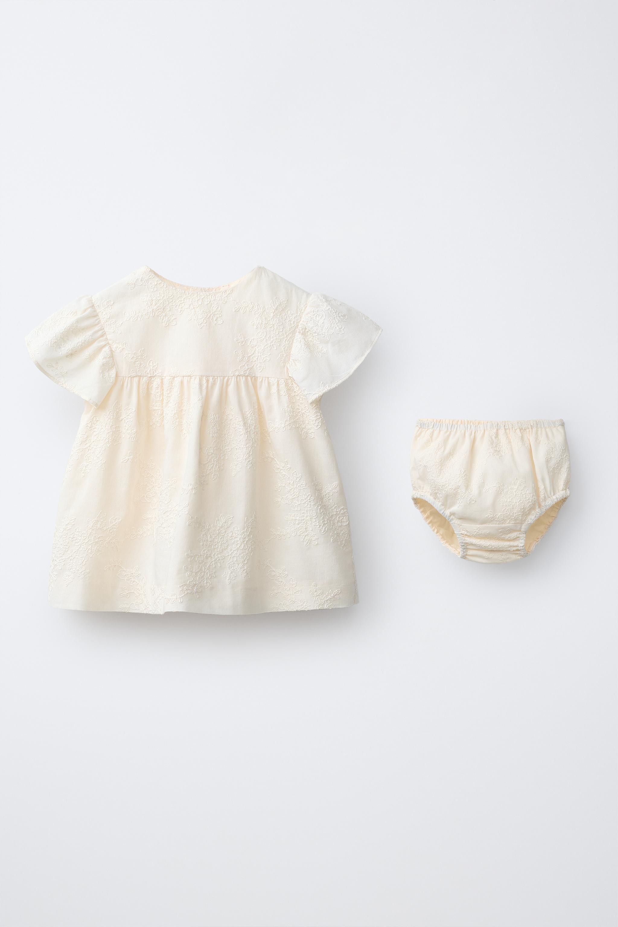ROBE ET CULOTTE BRODÉES